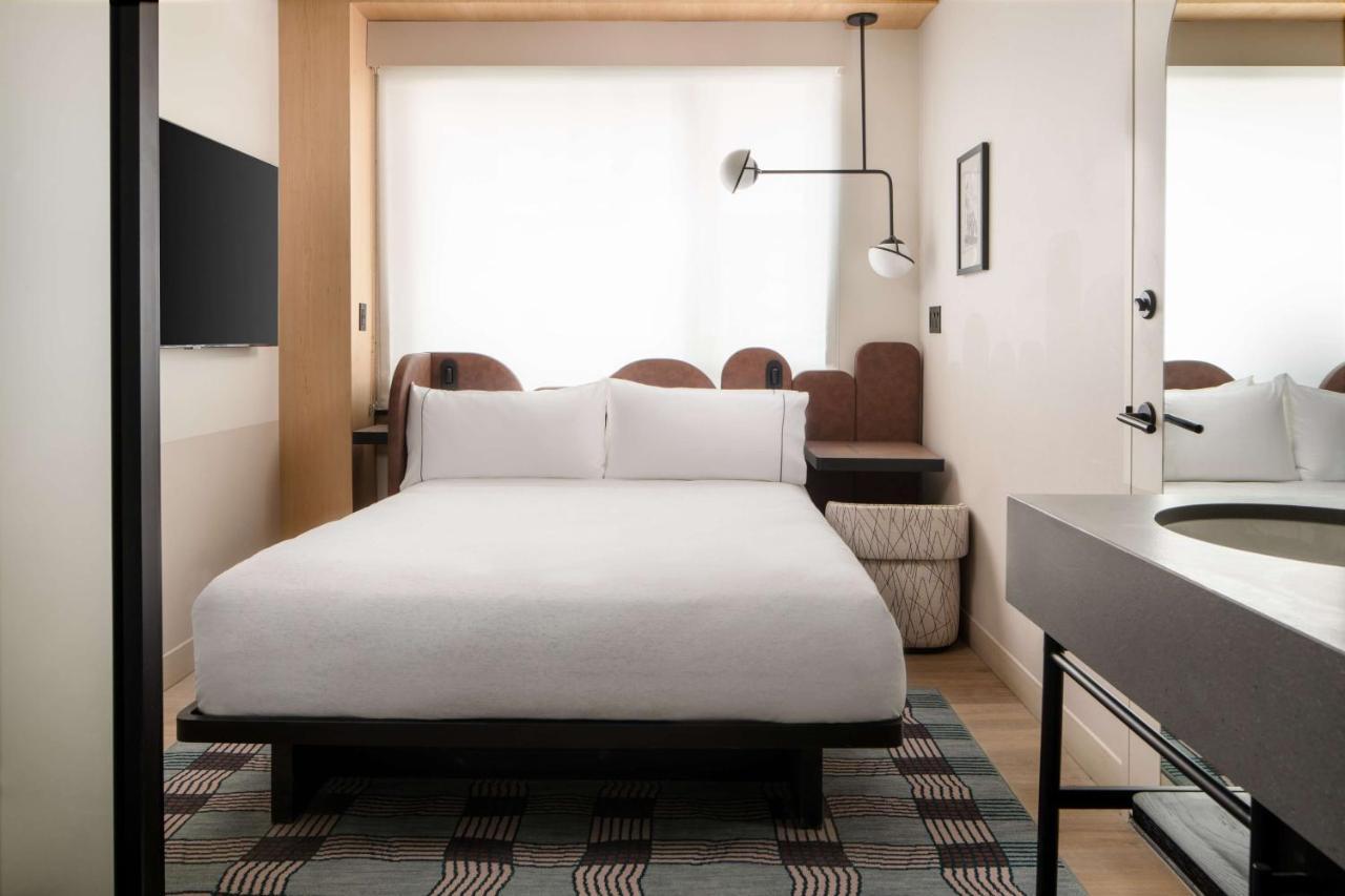 Motto By Hilton New York City Times Square エクステリア 写真